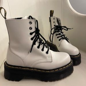 White Platform Doc martens size 6